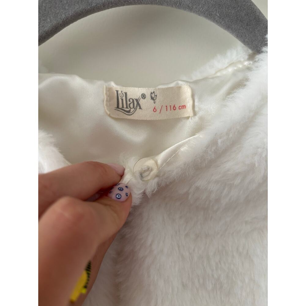 Girls White Faux Fur Bolero Shrug Jacket Formal Wedding Party Size 6 116cm Coat - Picture 7 of 10